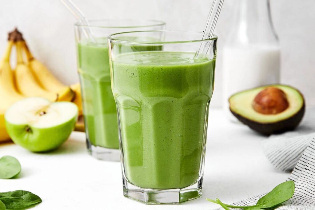 Best Green Smoothie Recipe (5 Ingredients)